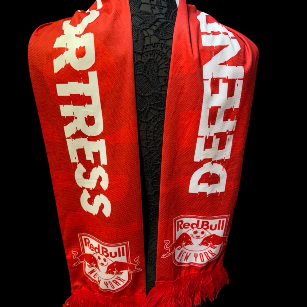 Red Bull New York Scarf‎